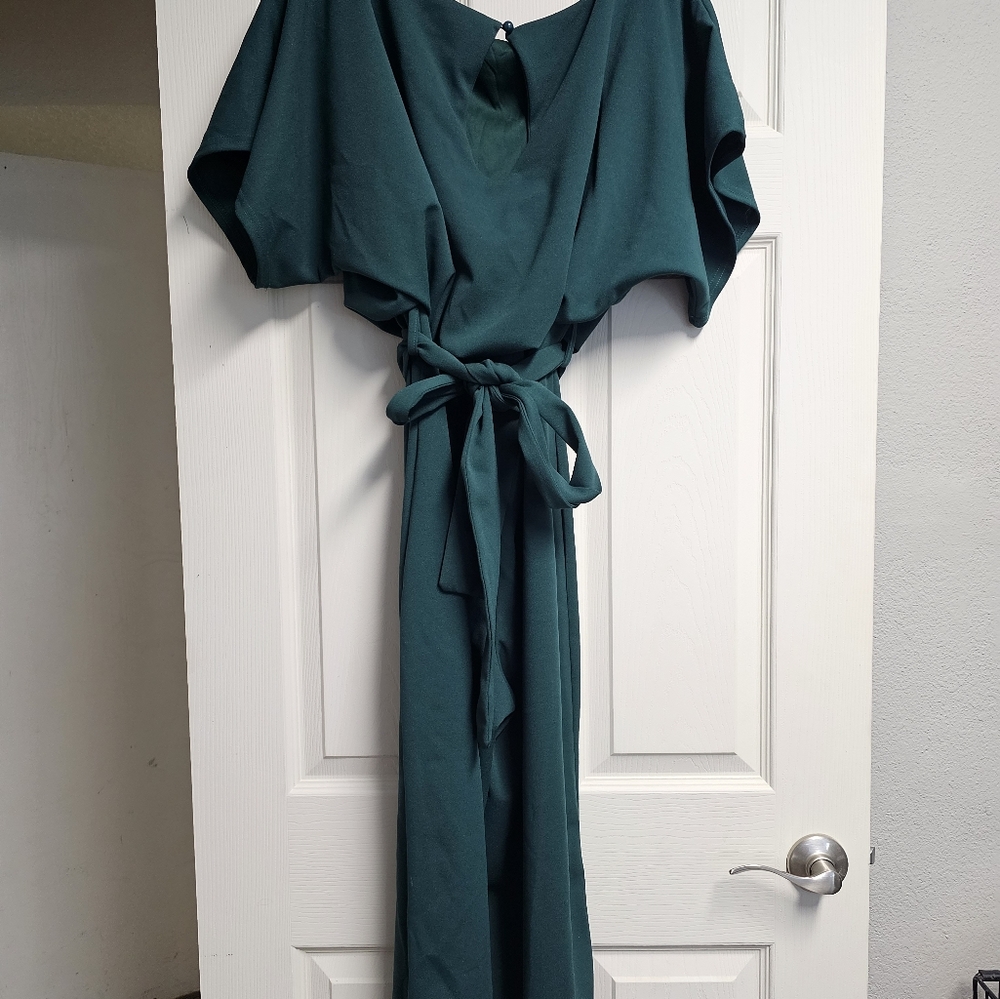 Boohoo dark green bat wing jumpsuit size 10